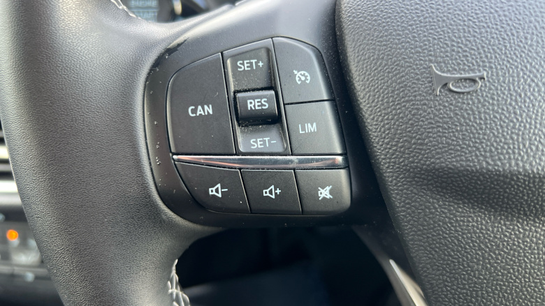 Ford Fiesta 1.0 EcoBoost Titanium 5dr Petrol Hatchback